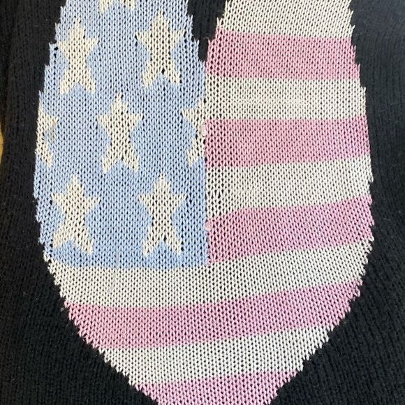 WILDFOX Black patriotic heart logo is long sweater - Size S - Picture 7 of 8